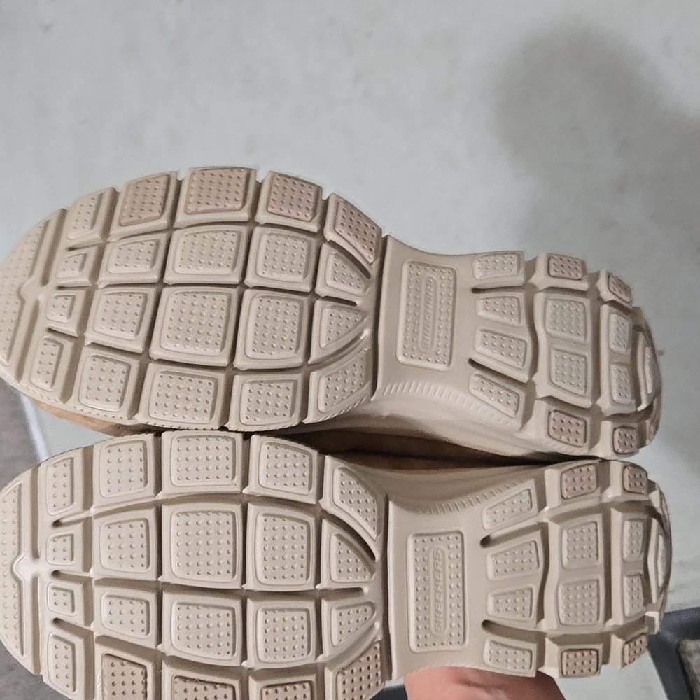 Skechers Clogs - Picture 5 of 10